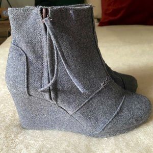 Toms grey fabric wedge boots. Worn once or twice